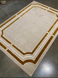 Elegant Geometric Border Rug