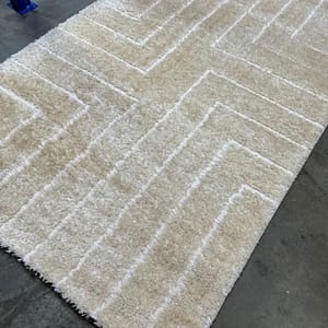 Textured Chevron Rug in Cream